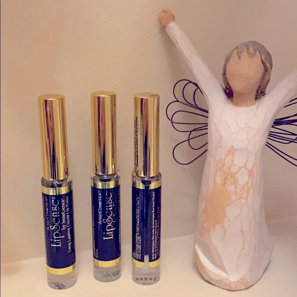 ONE 💋 Sealed , New, Full sized Icicle LipSense-